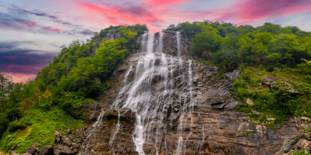 Kynrem Falls, Meghalaya