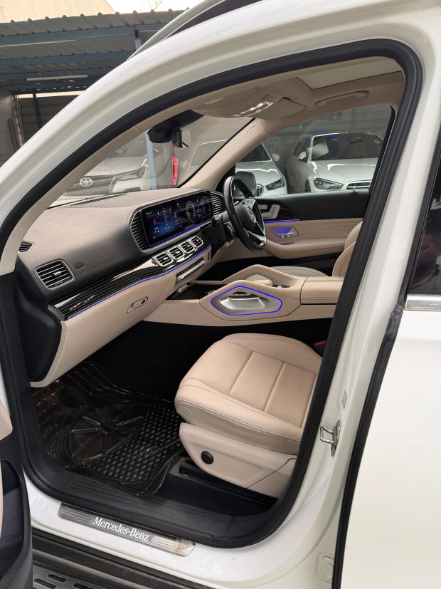 interior mercedes gls