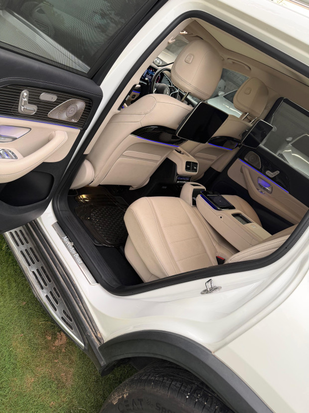 interior mercedes gls